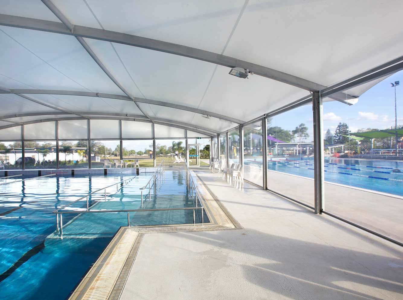 Diseño de cubierta textil para la terraza del restaurante de un club deportivo.