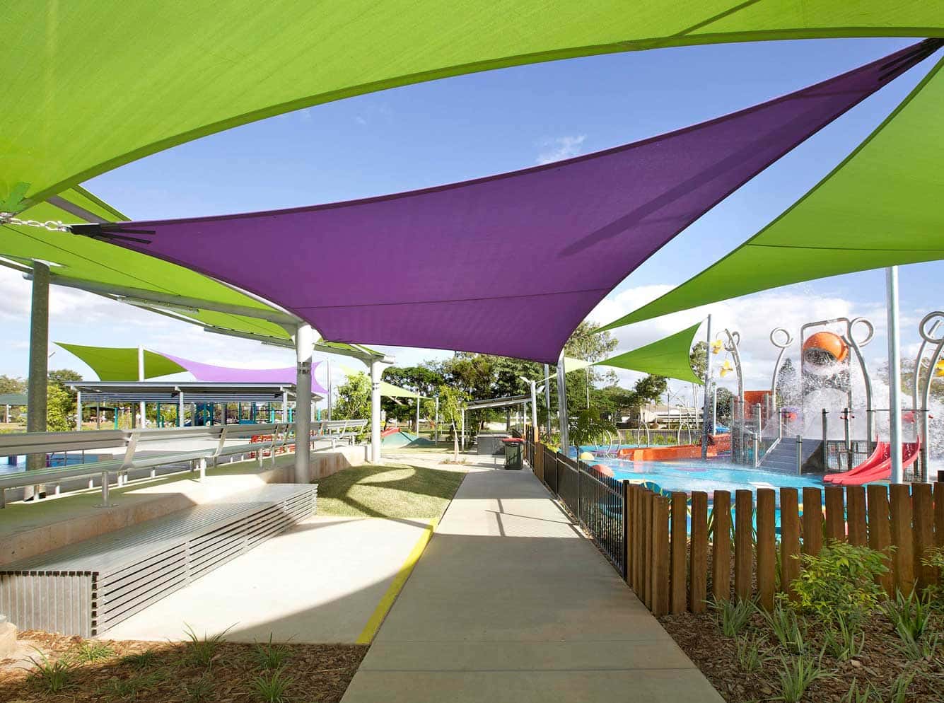 Vista aérea del proyecto de velarias en las instalaciones de un club privado.