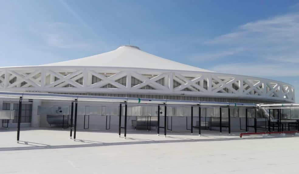 Estructura central y membrana de la cubierta cónica para uso rudo industrial.