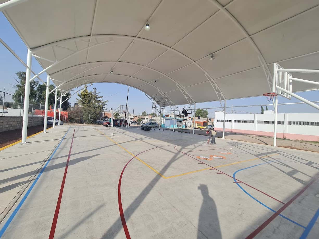 Detalle de la lona de alta resistencia de la velaria en el proyecto municipal de Olmos.